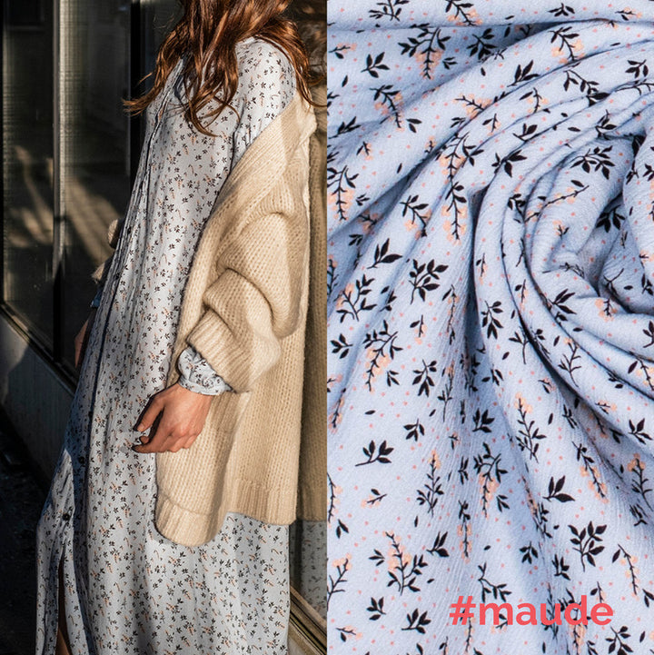 Fibre Mood Maude tissus crêpe de viscose petites fleurs sur fond bleu ciel, 135 x 10cm (9135-02)