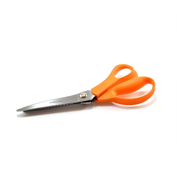 Ciseaux cranteurs de la marque Fiskars, 23 cm