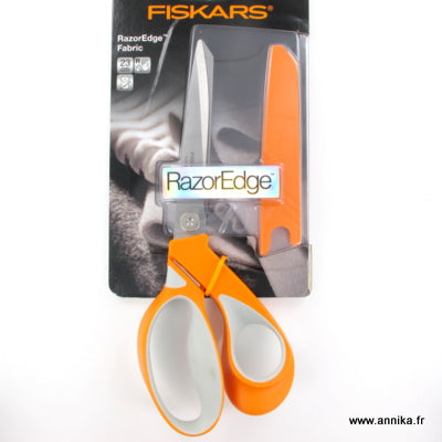 Fiskars RazorEdge™ - Ciseaux Tissus Softgrip® 23cm - réf. 8195